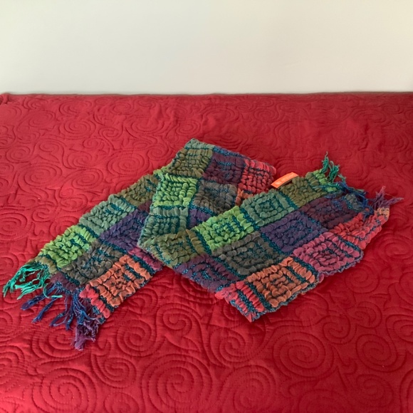 NWT Multicolor Lightweight Scarf Made in Argentina - Picture 2 of 5